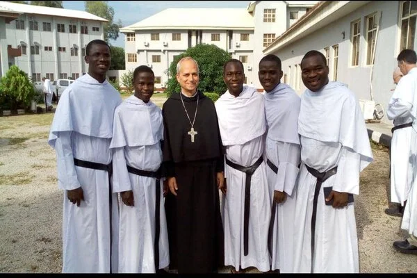 Article 'Pope Leo XIV Nigerian Connection Revealed In Old Photos'