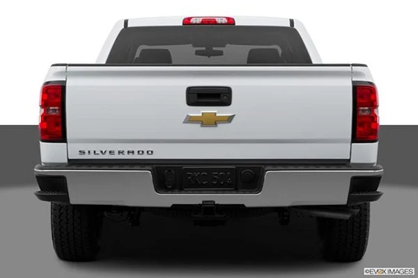 2015-chevrolet-silverado 1500-rear-view_9993_119_640x480.webp