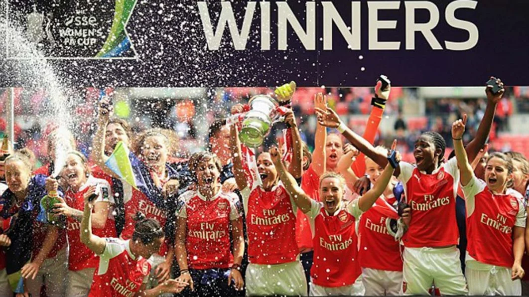 arsenal ladies.jpg