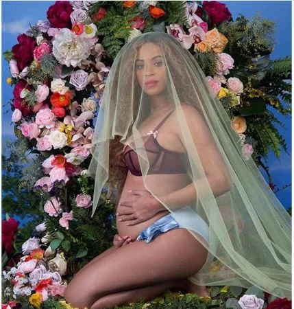 beyonce twins.webp