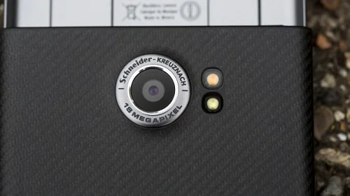 BlackBerryPriv Camera alphr.com.webp