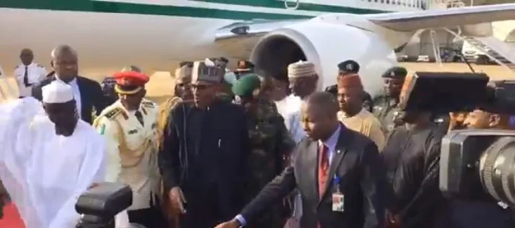 buhari arrives 2.jpg