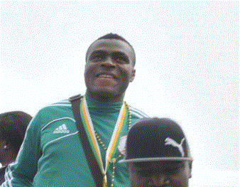 Emenike 2.gif