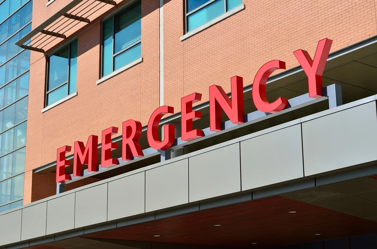 emergency-1137137_1280.webp