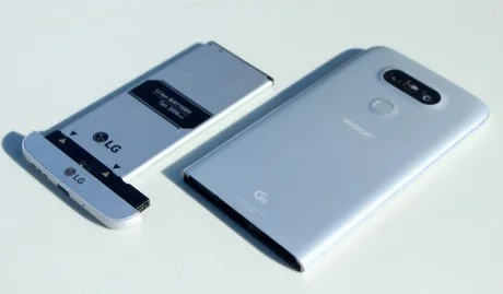 LG G5 design phonescoop.com.webp