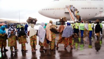 hajj pilgrims 2.jpg