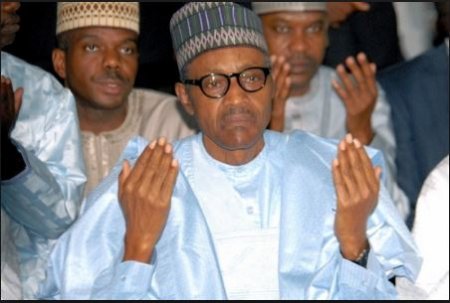 buhari praying.JPG