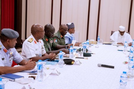 buhari-nigeria-service-chiefs.jpg