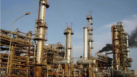 nigeria refinery.jpg