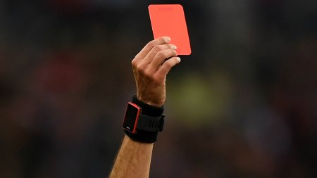 Red card.jpg