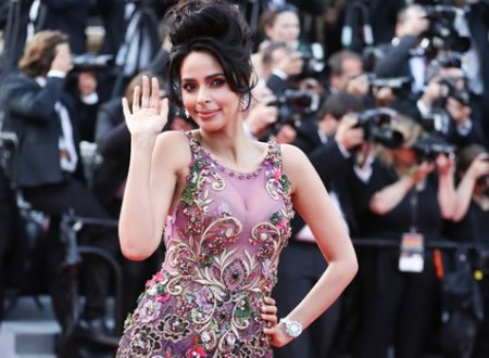 Mallika-Sherawat.jpg