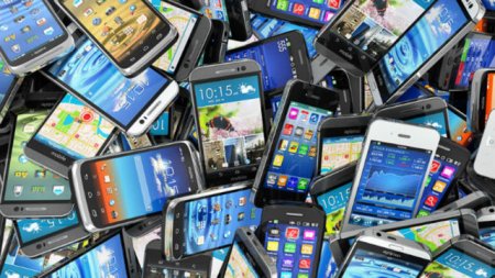 Mobile-phones-640x360.jpg