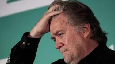 _99629966_bannon.webp