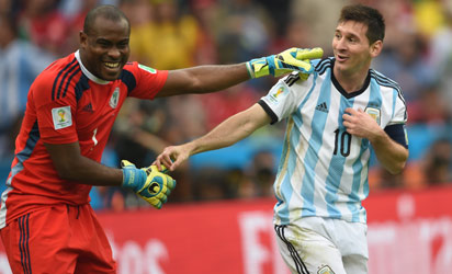 Enyeama-Messi.jpg