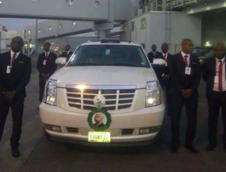 Alex Ekwueme Body Arrives Abuja Nigeria.jpg