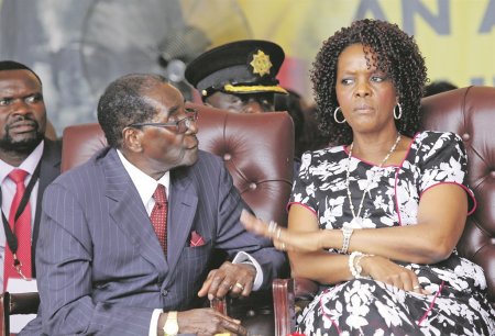 President-Robert-Mugabe-sits-with-his-wife-Grace-PHOTO-AP.jpg