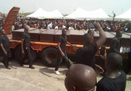 mass burial.webp mass burial.webp