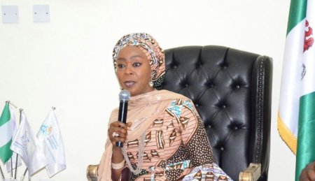 94d49e9c-mrs-toyin-saraki-2.jpg