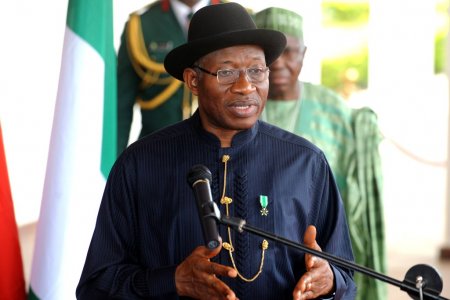 Goodluck Jonathan-press-briefing.jpg