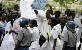 nurse on strike - allafricanews - zimbabwe.png