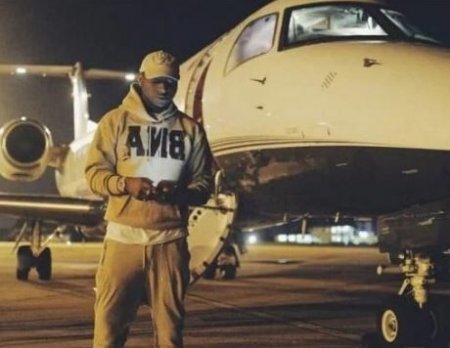 davido private jet.JPG