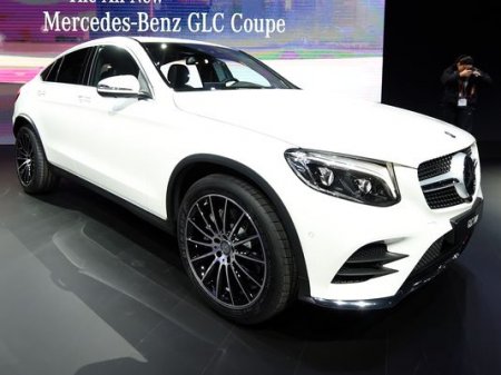 MercedesBenzGLC-17.JPG