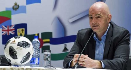 Infantino-Lagos-AFP.jpg