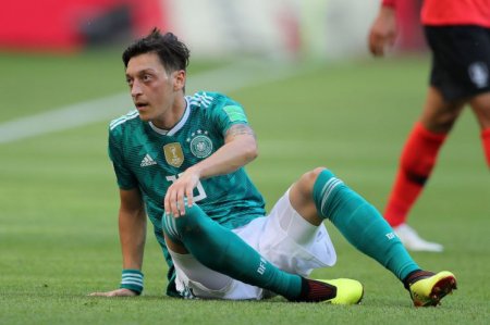 ozil.jpg