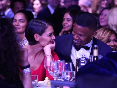 katie-holmes-jamie-foxx-.webp katie-holmes-jamie-foxx-.webp