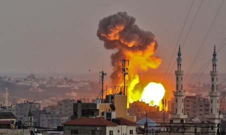The-Guardian-fireball exploding in Gaza City.jpg