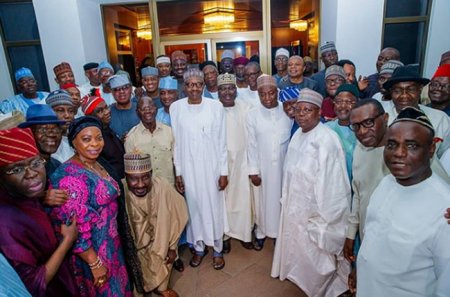 Buhari-meets-senators.jpg