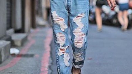 ripped-jeans.jpg