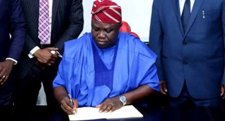 Akinwunmi-Ambode-Signs.jpg