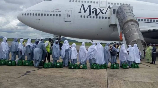 Pilgrims-hajj.webp Pilgrims-hajj.webp