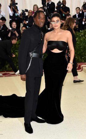 Kylie Jenner and Travis Scott.jpg