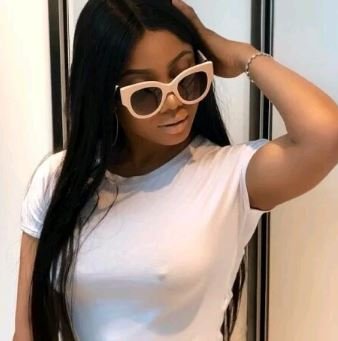 toke makinwa.JPG