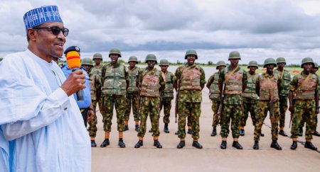 Buhari-and-troops.jpg