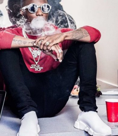 wizkid-smoking-weed.jpg