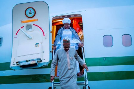 Linda Ikeji's Blog-Buhari- Aisha.jpg