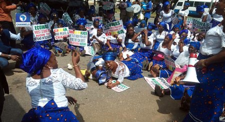 Channels Television-Nigerian-Traders-Protest-At-ECOWAS-Secretariat-Over-Victimisation-In-Ghana-3.jpg