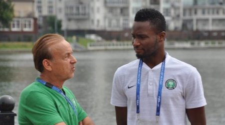 gernot-rohr-and-mikelobi.jpg