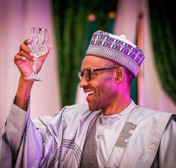 buhari cheers.JPG