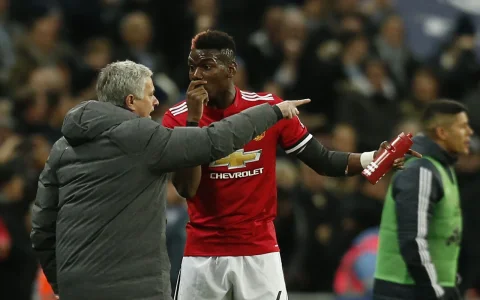 Paul-Pogba-Jose Mourinho.webp