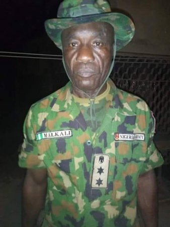 fake military officer.jpg