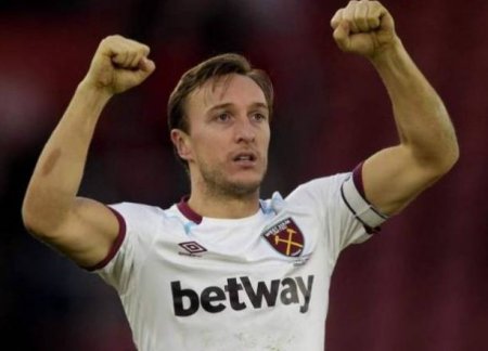 mark noble.JPG