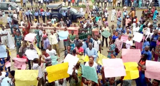 protesters-in-ekiti.webp protesters-in-ekiti.webp