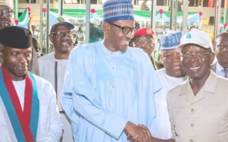 oshiomole and buhari.JPG