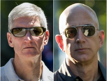 Tim Cook and  Jeff Bezos.jpg