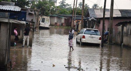 Premium TImes Nigeria-flooded street.jpg
