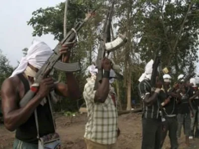 360Nobs-gunmen1_unknown.webp